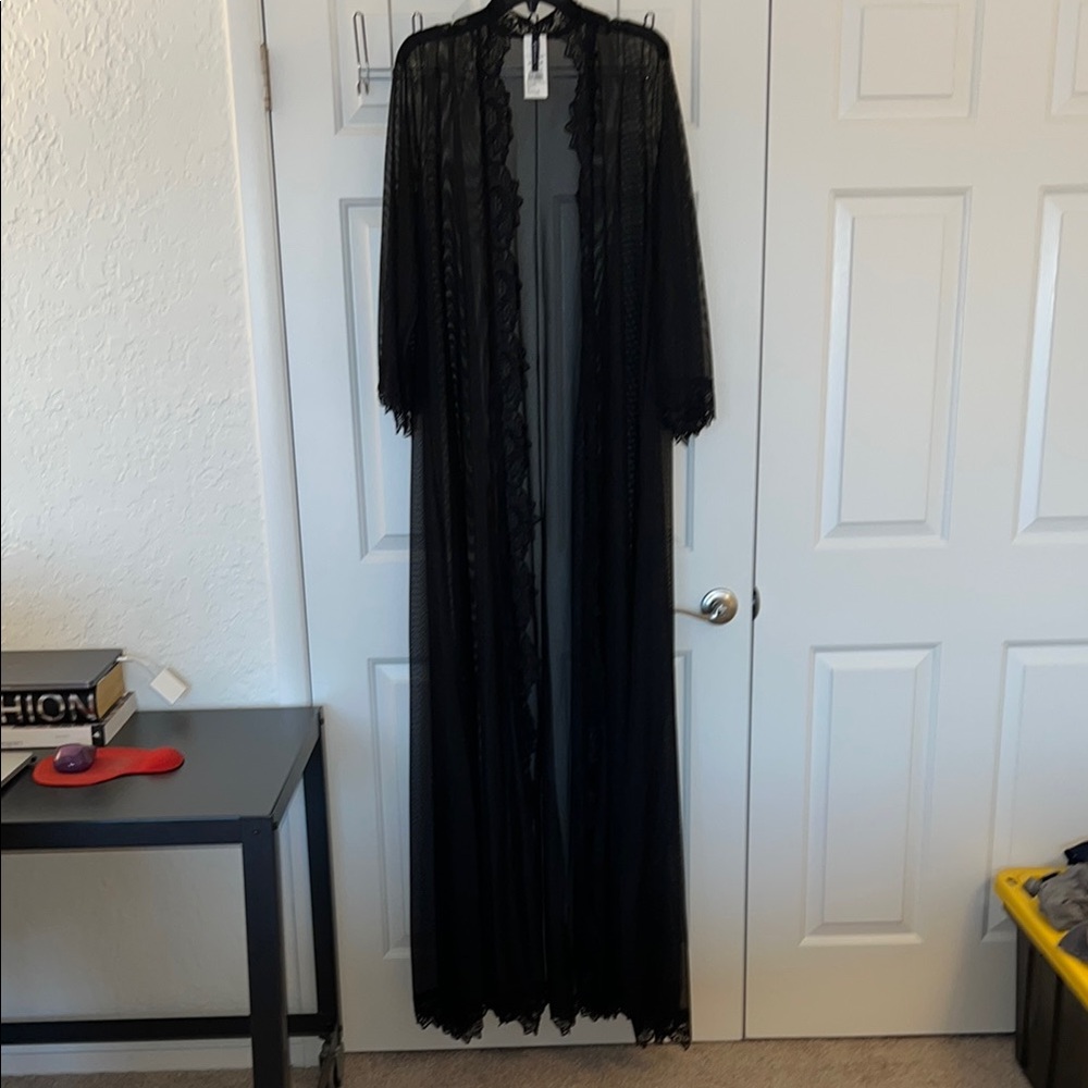 Elegant Black Lace Robe Brand new! Never worn!
